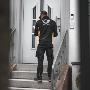 delivery man, courier, door, service, delivery, package, parcel, shipping, man, delivery man, delivery man, delivery man, delivery man, delivery man, courier, courier, delivery